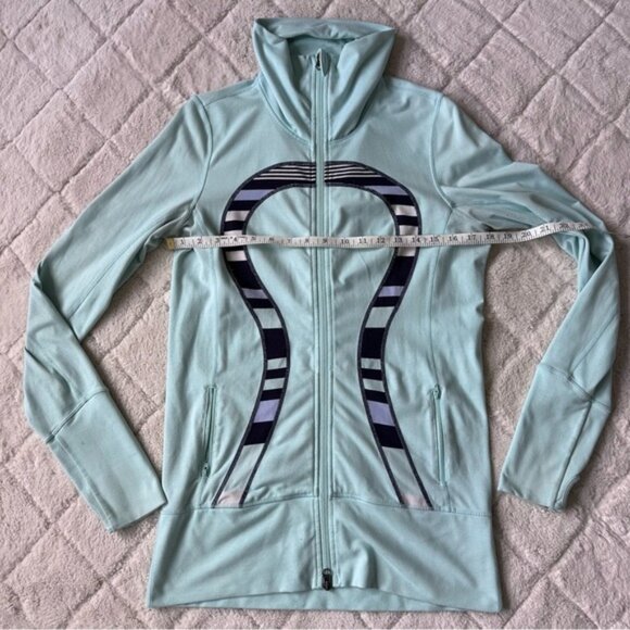 Lululemon | "Heathered Aquamarine / Discover Stripe" In Stride Jacket | Size 8 - Picture 8 of 9